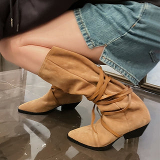 Stivali larghi al polpaccio a punta da donna