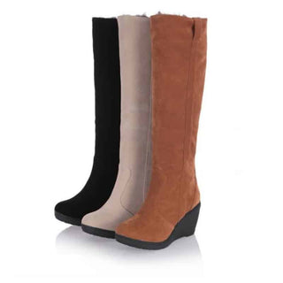 Botas cálidas de ante y piel sintética con tacones compensados