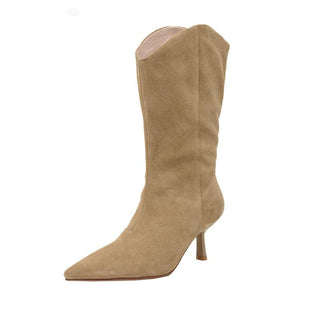 Botas de vaquero con pequeños tacones de aguja