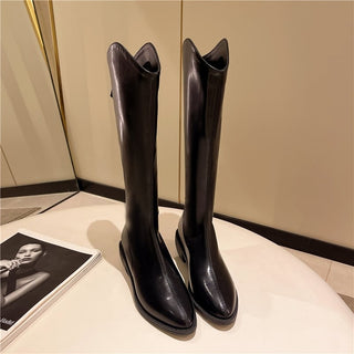 Wysokie buty damskie z ostrym noskiem ze skóry