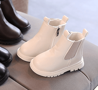 Herfsbottiene meisie roomkleurig