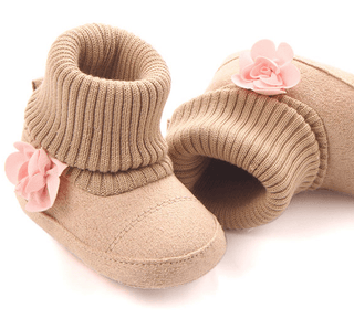 Beige ponožkové boty pro holčičku