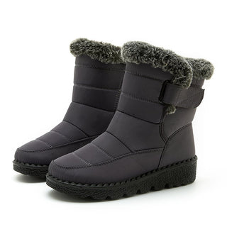 Waterproof snow boots with faux fur