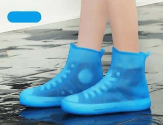 Kumisaappaiden suojus silikonista