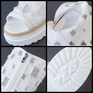 Fehér magas nyári csipkés csizma négyzetmintával és platform talppal